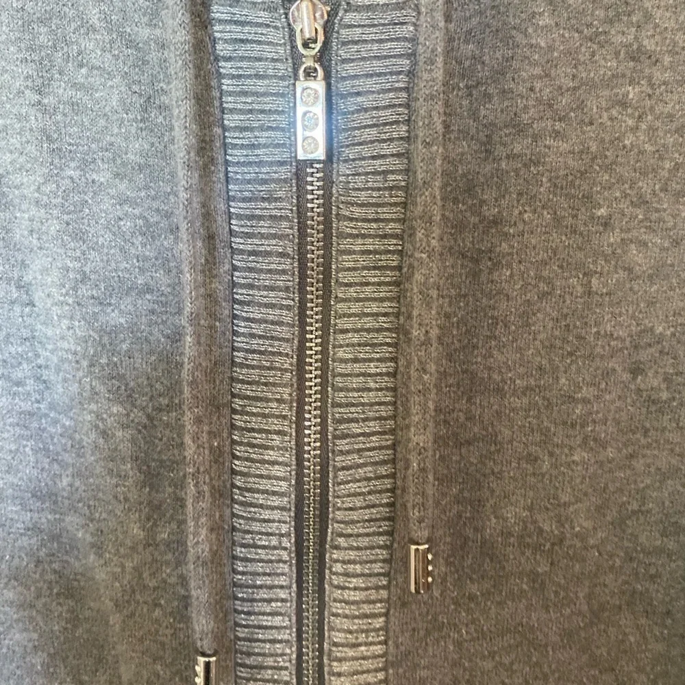 Chicos’s Zenergy size 1 cotton/cashmere/nylon/spandex hooded zip up
